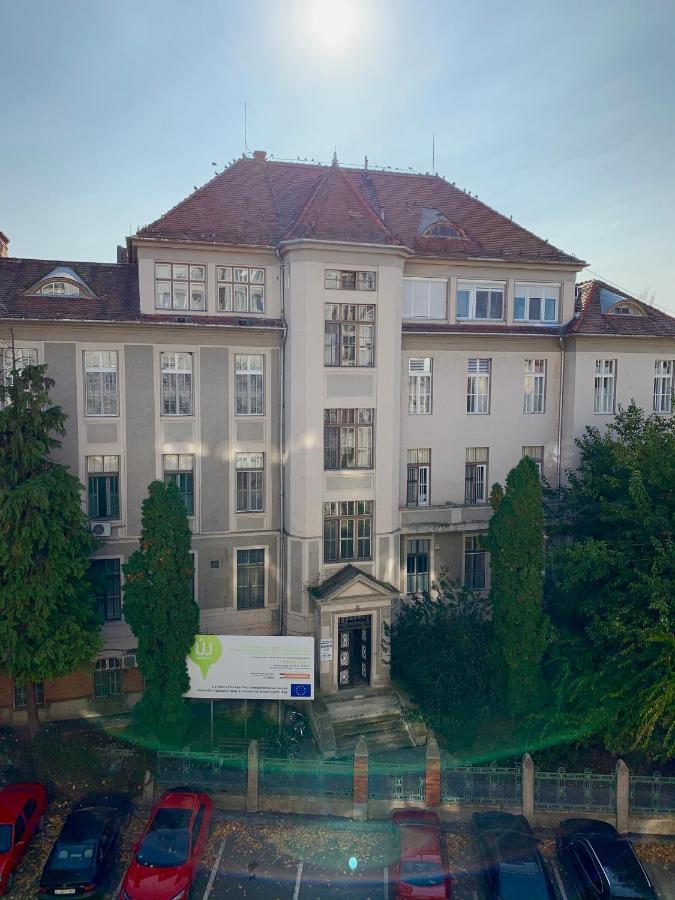 Cozy Apartment In The City Centre Next To Dom Square 塞格德 外观 照片